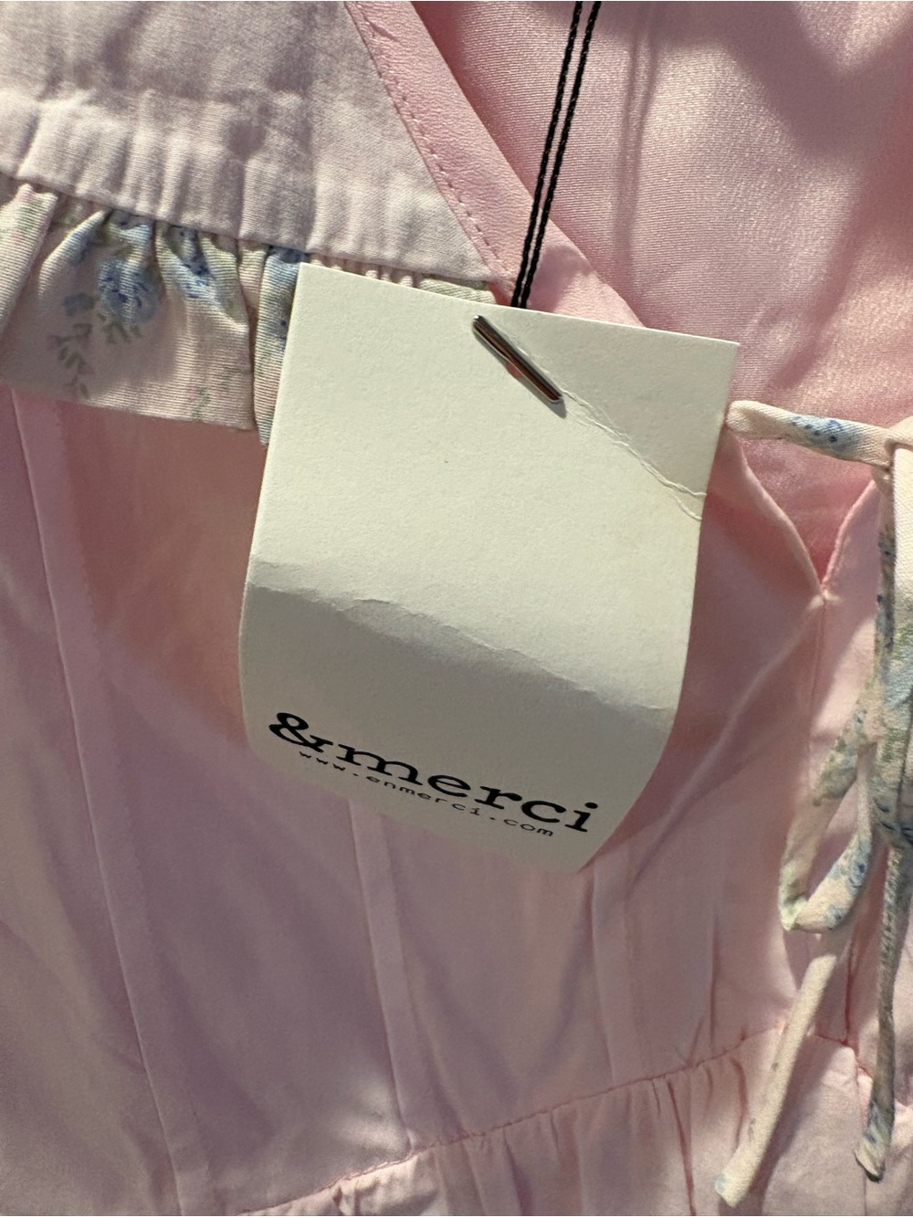 &Merci Pink Puff Sleeve Blouse with Floral Accents - Picture 7 of 8